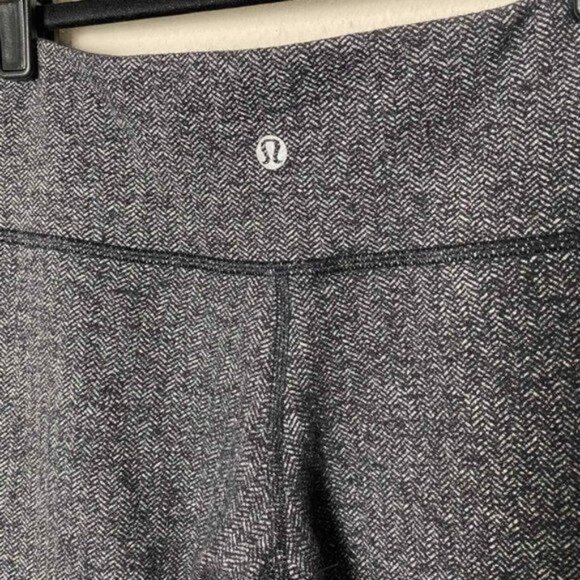 Lululemon Wunder Under Crop (Hi-Rise) 21" Heathered Herringbone Heathered Women' - Picture 8 of 9
